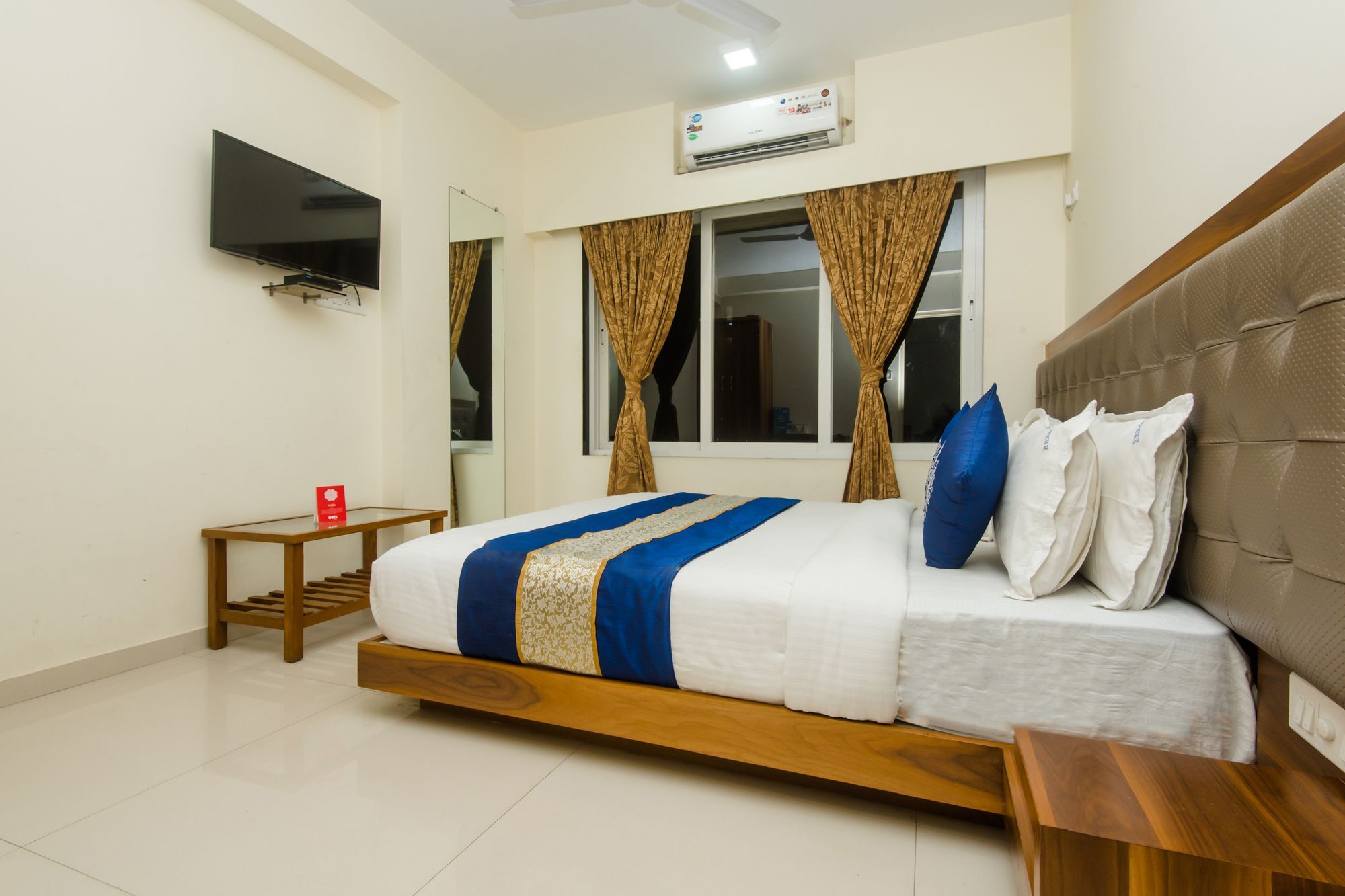 Oyo 11441 Hotel Blue Bells Residency Mumbai Exteriör bild