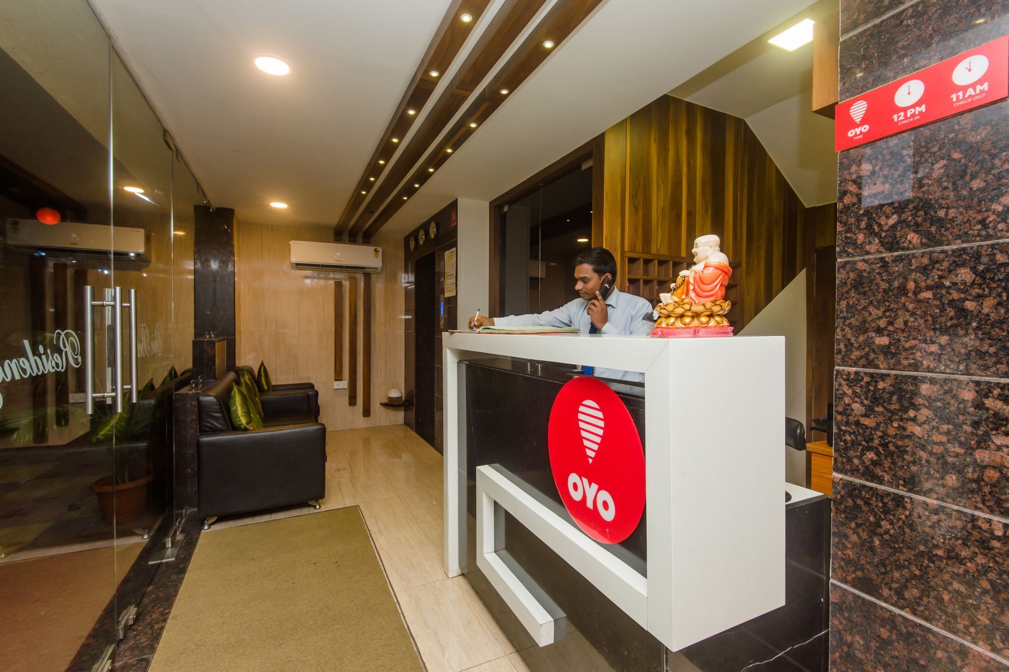 Oyo 11441 Hotel Blue Bells Residency Mumbai Exteriör bild
