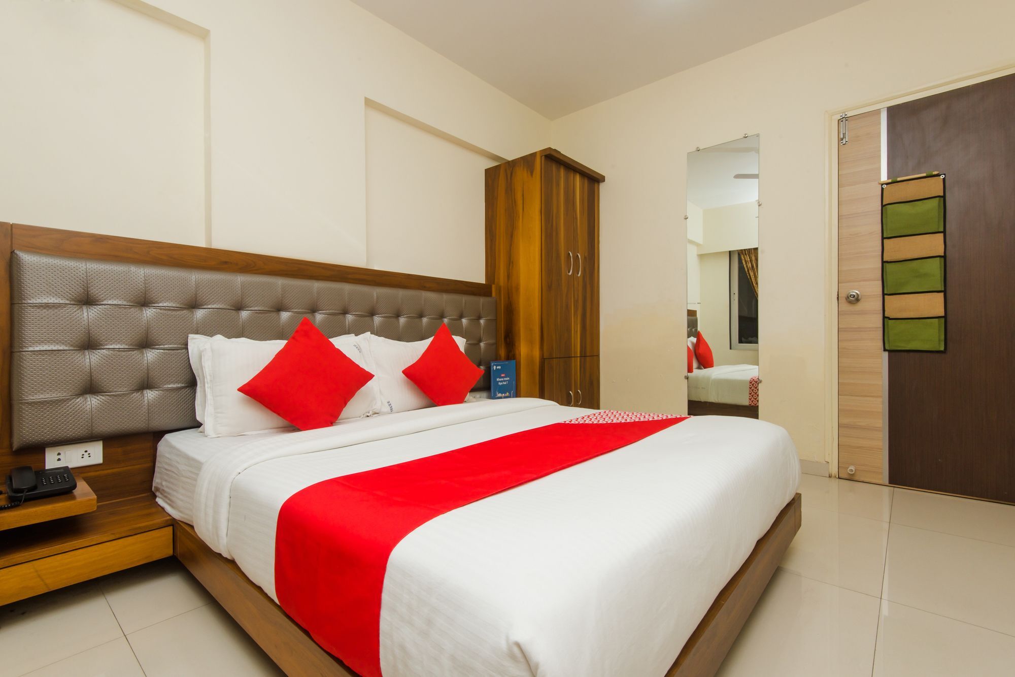 Oyo 11441 Hotel Blue Bells Residency Mumbai Exteriör bild